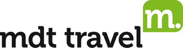 mdt travel Logo (freigestellt) Logo von mdt travel mit dunkelgrauem Schriftzug und grünem Quadrat mit schwarzem „m“